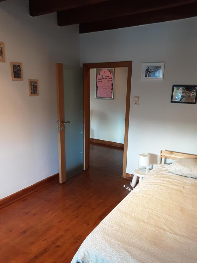 't Wielerpension Apartment Steenhuyze-Wynhuyze